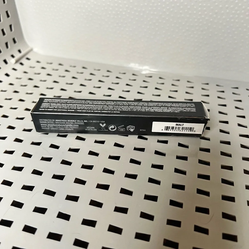 Anastasia Beverly Hills nwt anastasia